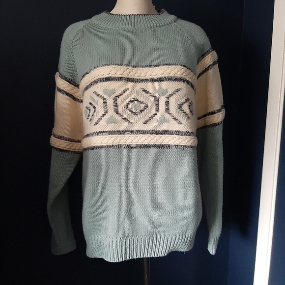 Affordable Fashion Finds Other - Vintage sweater size large